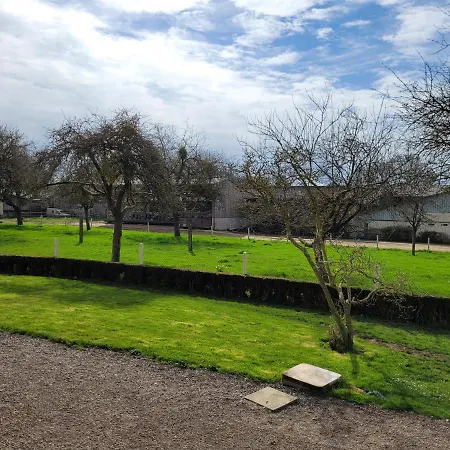 1 ホームステイ Biville-la-Baignarde